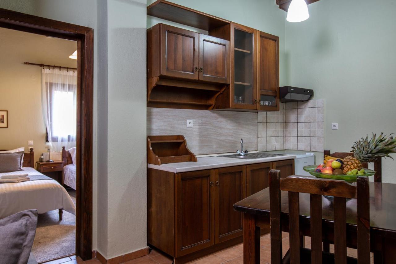 La Noi Guesthouse Samarína Extérieur photo