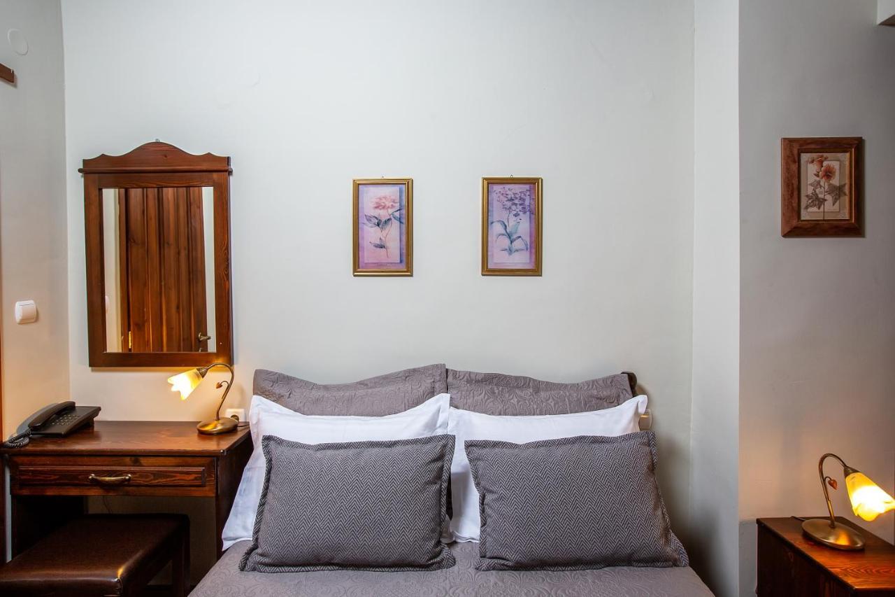 La Noi Guesthouse Samarína Extérieur photo
